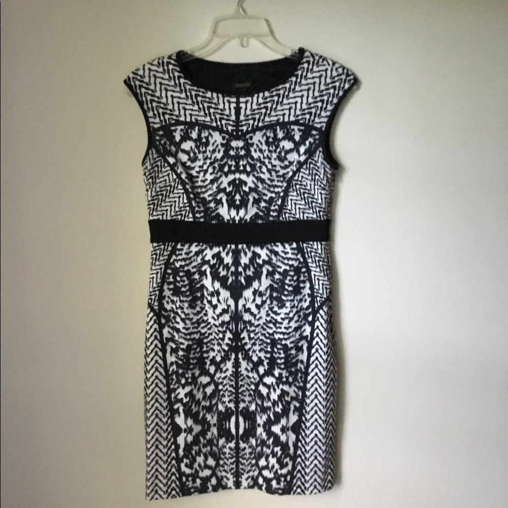 Black/White Dress